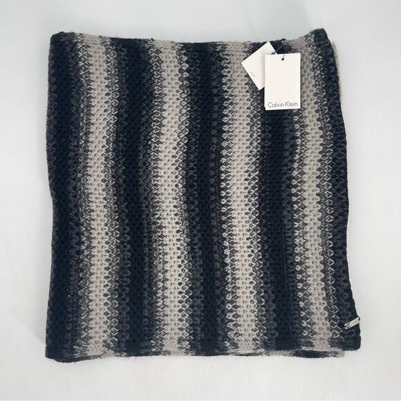 CALVIN KLEIN Scarf Infinity Loop Knit Yarn Winter Fall One Size Gray Black NWT - Picture 13 of 14